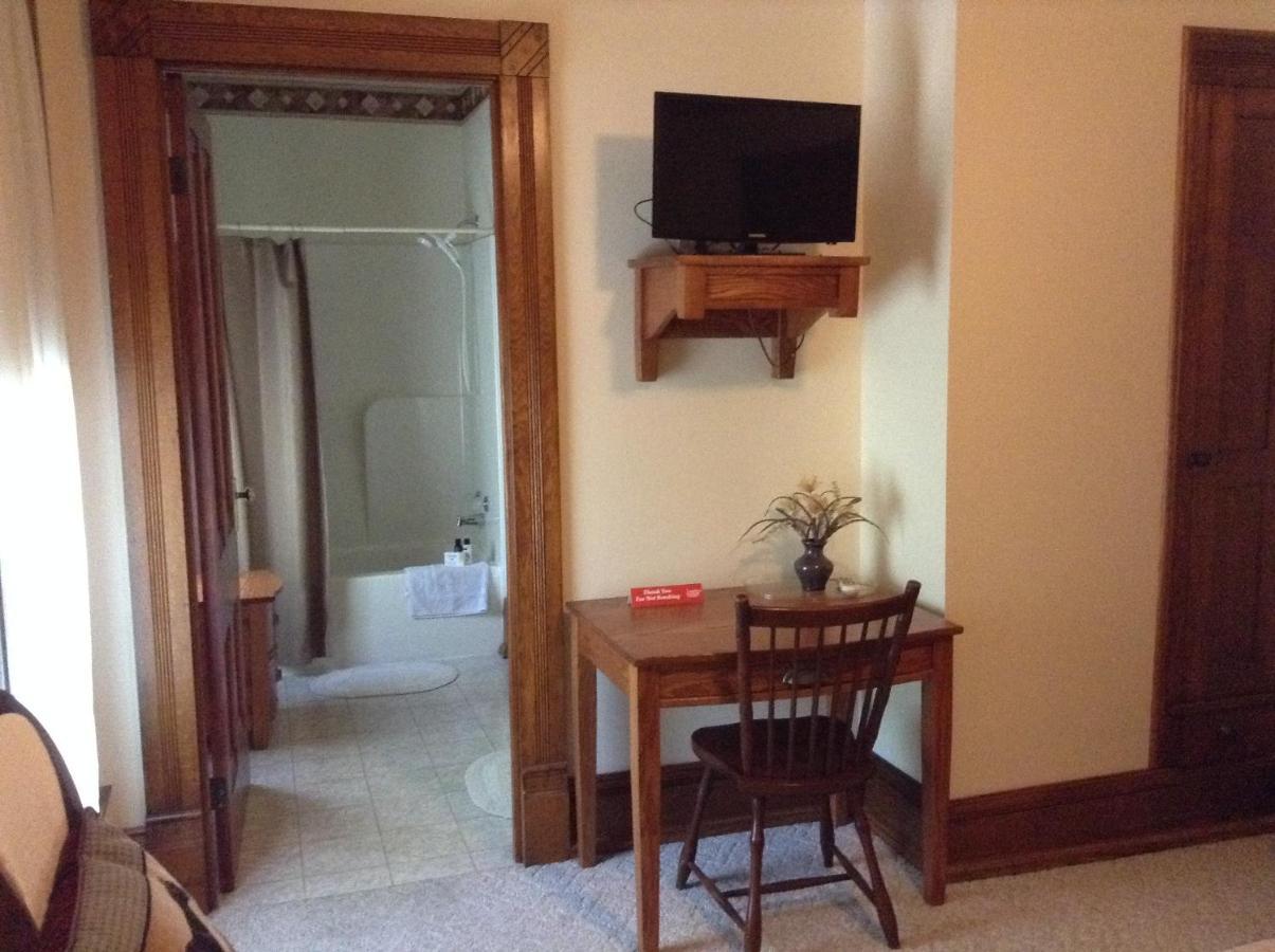 Ottaway Inn Llc Corry 외부 사진