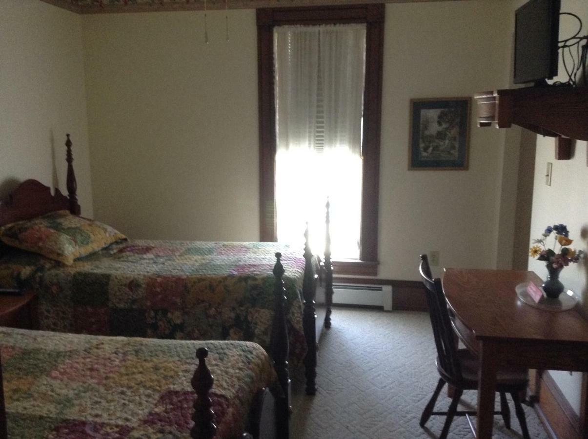 Ottaway Inn Llc Corry 외부 사진